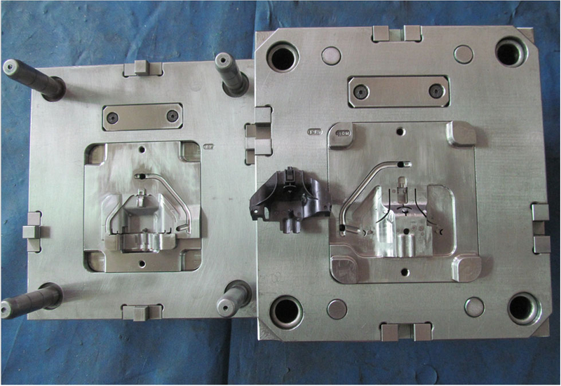 Injection mold 
